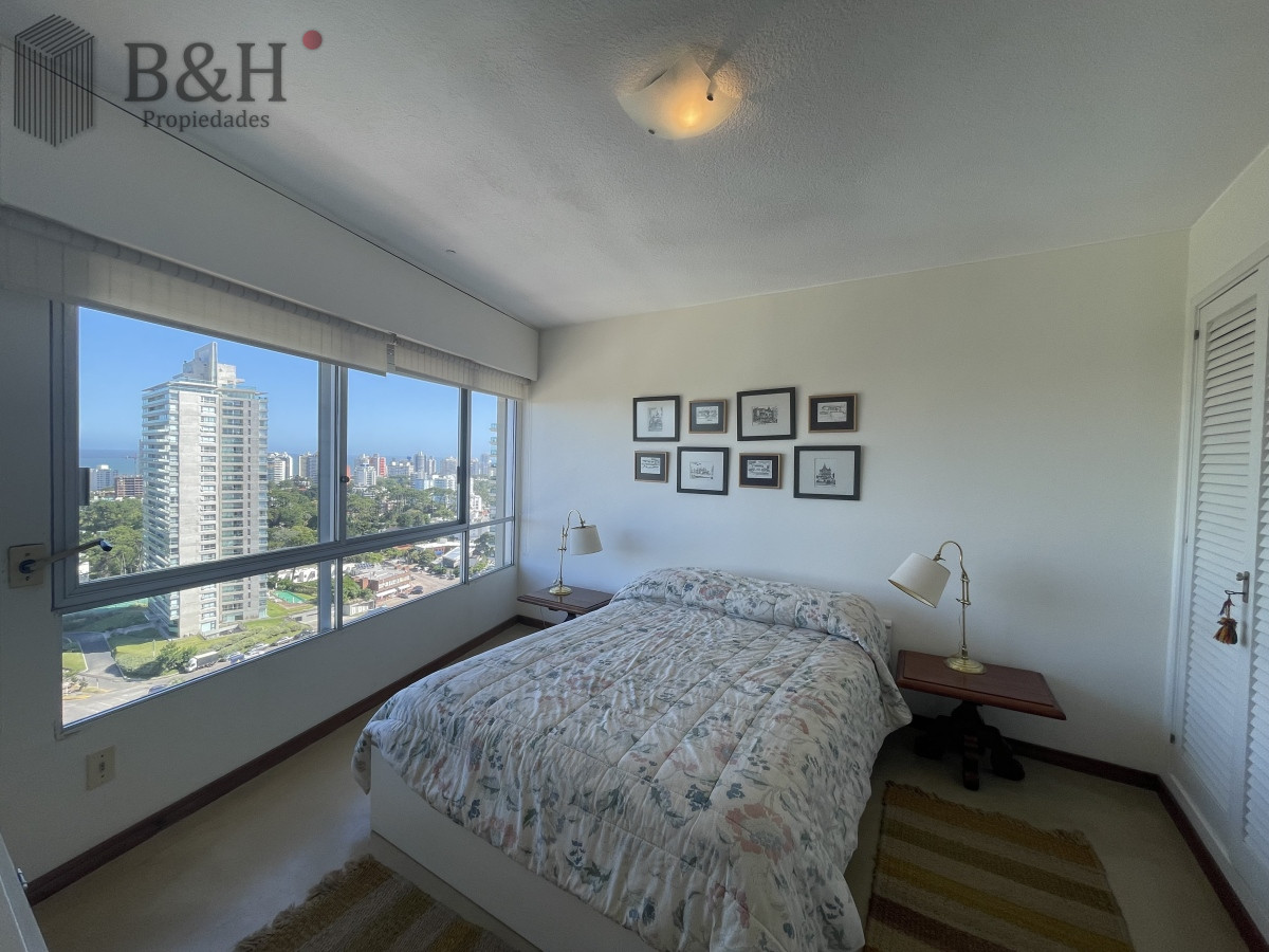 Apartamento ID.1819 - APARTAMENTO 2 DORMITORIOS PUNTA DEL ESTE AL LADO DEL SHOPPING