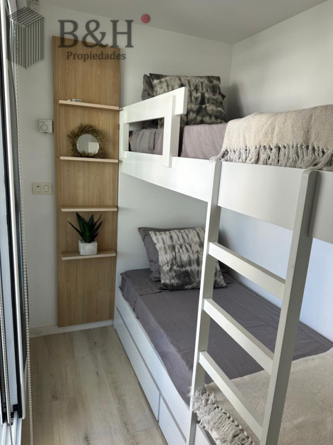 Apartamento ID.7226 - EXCELENTE APARTAMENTO A LA VENTA CON TODA LA VISTA AL MAR PLAYA MANSA 3 DORMITORIOS