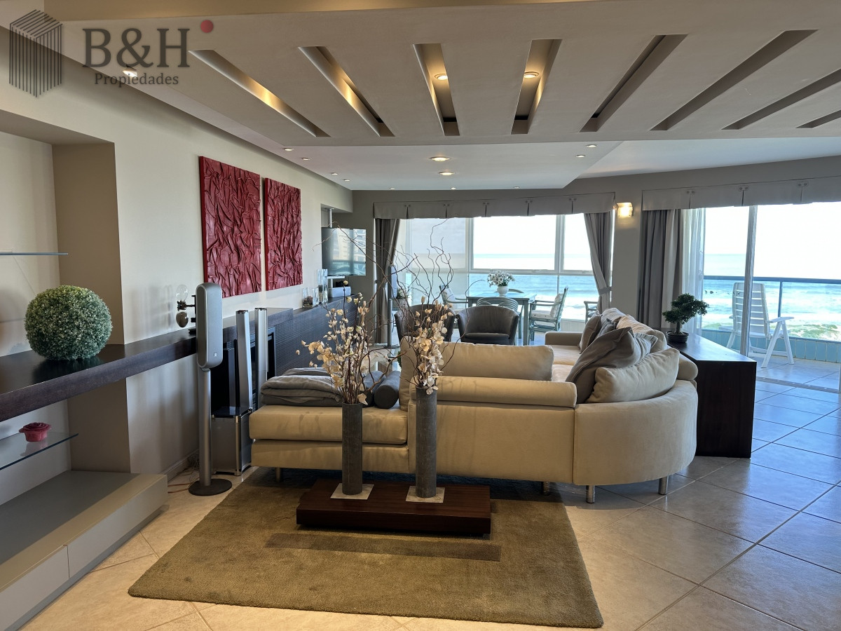 Apartamento ID.6896 - SUPER APARTAMENTO EN LA BRAVA, 3 DORMITORIOS Y DEP. PARRILLERO PROPIO EN VENTA PUNTA DEL ESTE