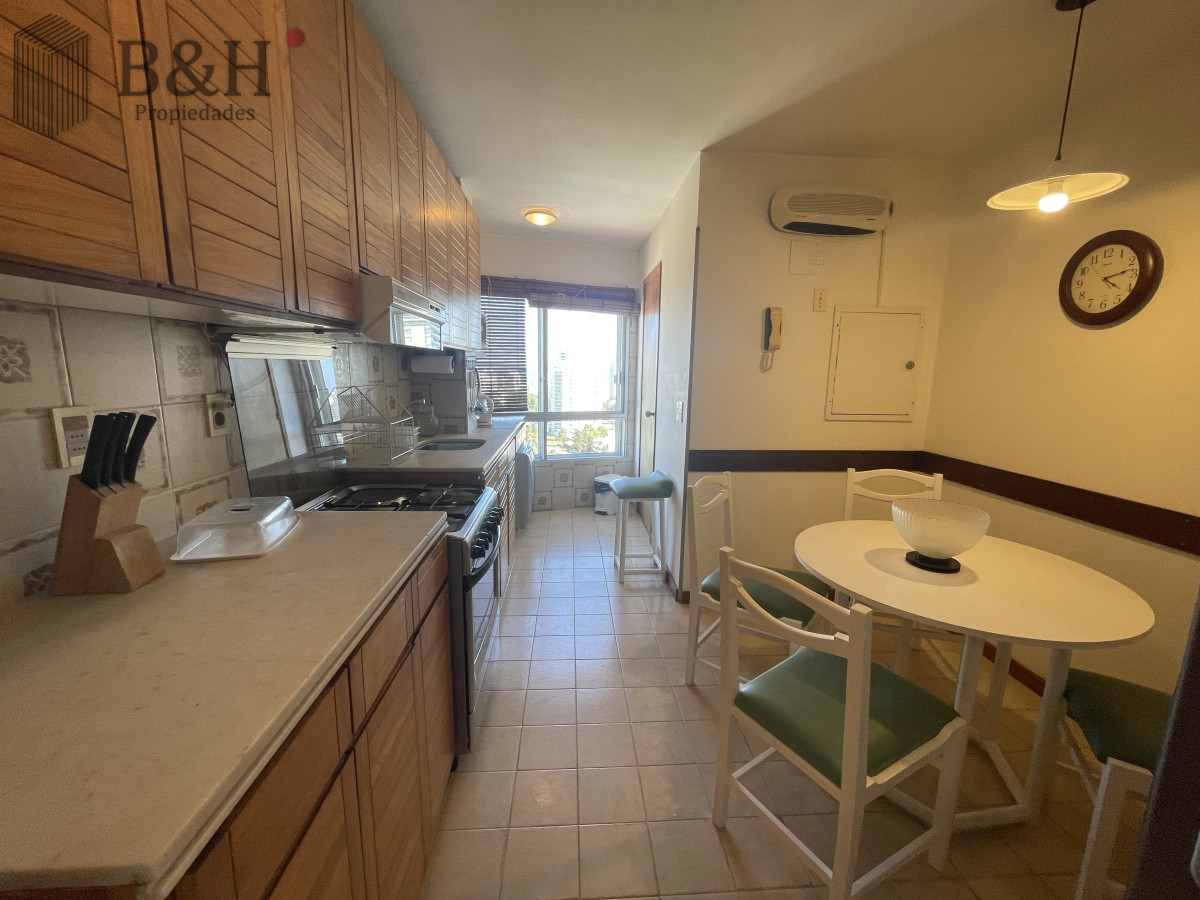 Apartamento ID.1819 - APARTAMENTO 2 DORMITORIOS PUNTA DEL ESTE AL LADO DEL SHOPPING