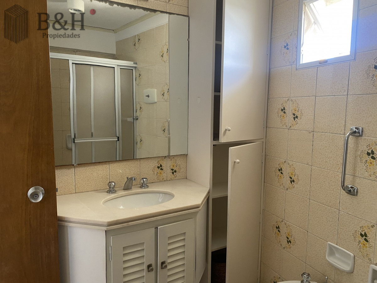 Apartamento ID.1818 - FRENTE A PUNTA SHOPPING, EXCELENTE UBICACIÓN, PISO ALTO VENTA 