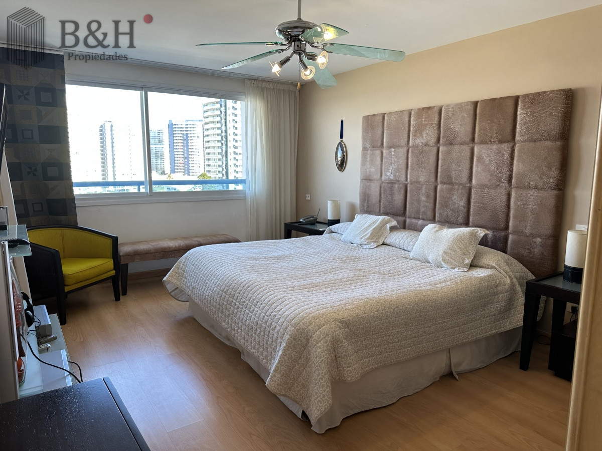 Apartamento ID.6896 - SUPER APARTAMENTO EN LA BRAVA, 3 DORMITORIOS Y DEP. PARRILLERO PROPIO EN VENTA PUNTA DEL ESTE
