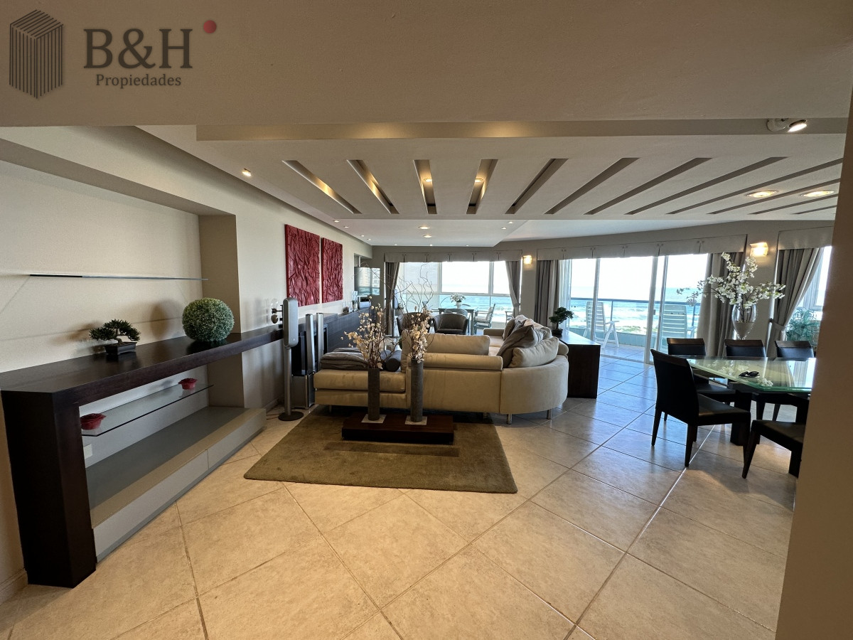 Apartamento ID.6896 - SUPER APARTAMENTO EN LA BRAVA, 3 DORMITORIOS Y DEP. PARRILLERO PROPIO EN VENTA PUNTA DEL ESTE