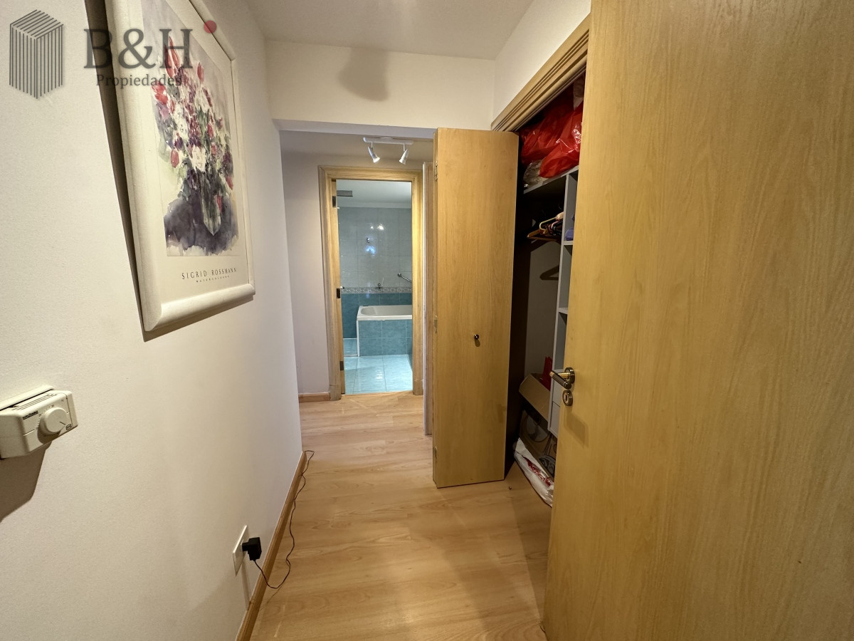 Apartamento ID.6896 - SUPER APARTAMENTO EN LA BRAVA, 3 DORMITORIOS Y DEP. PARRILLERO PROPIO EN VENTA PUNTA DEL ESTE