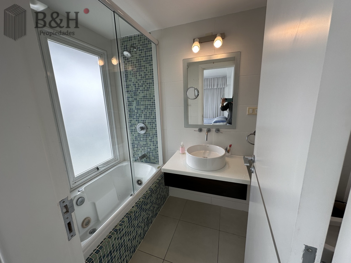 Apartamento ID.1694 - TORRE MANHATTAN, ALQUILER ENERO, 3 DORMITORIOS, TERRAZA CON PARRILLERO PUNTA DEL ESTE