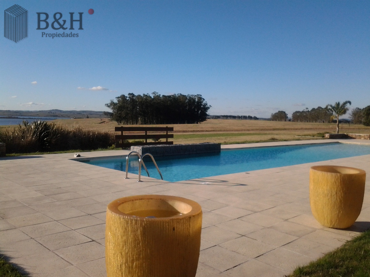 Laguna de los Cisnes - GoPunta - Portal Inmobiliario de Punta del Este - Maldonado
