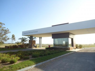50 metros de costa, acepta financiacion, venta, chacra, Punta del Este, Uruguay, LAGUNA DE LOS CISNES