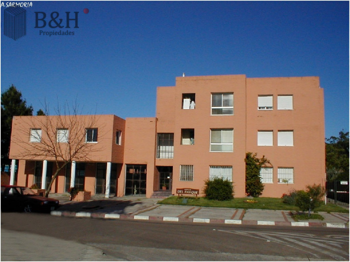 Apartamento ID.4955 - Venta apartamento, 2 terrazas (1 con parrillero propio)