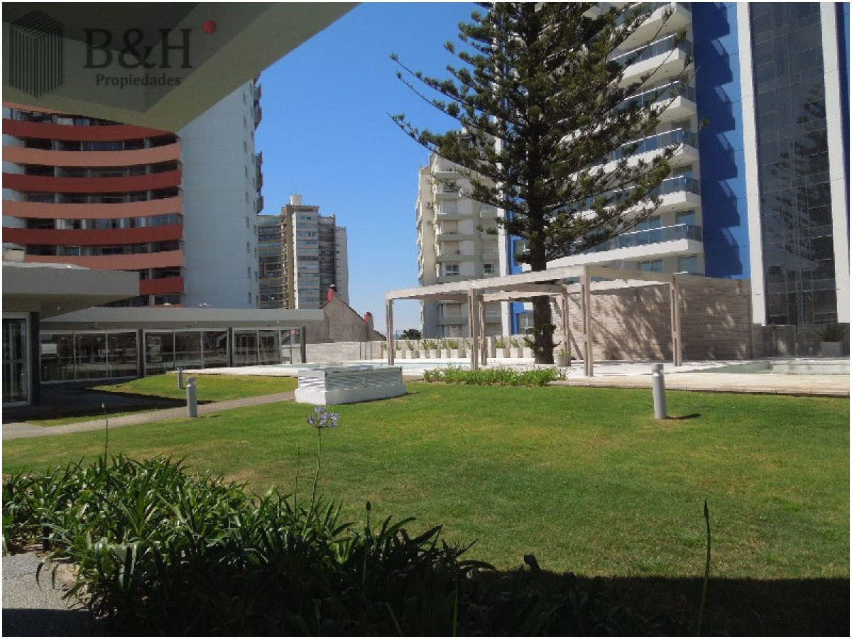 Apartamento ID.2023 - Proximo a las dos playas con todos los amenities 3 dormitorios 