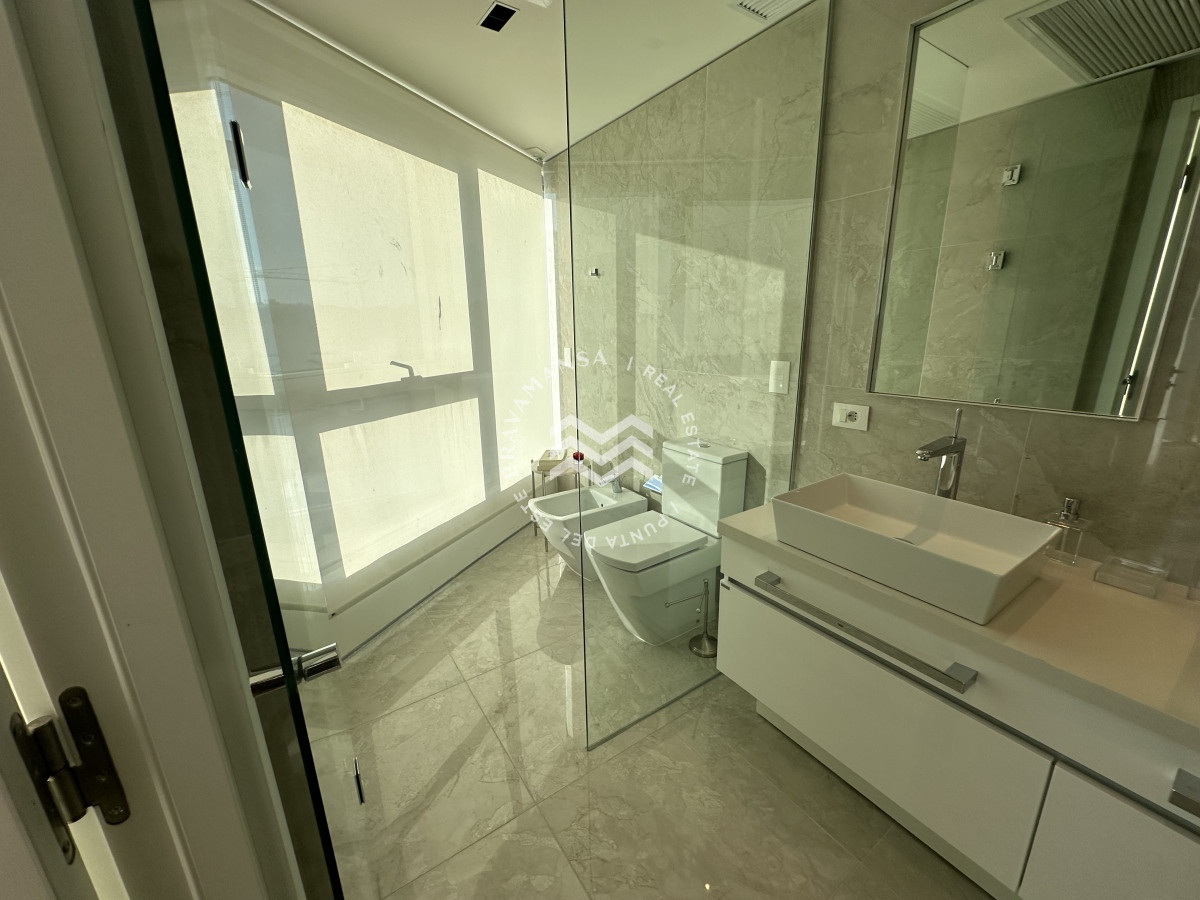 Apartamento ID.393 - TORRE TRUMP 2 DORMITORIOS VENTA Y ALQUILER