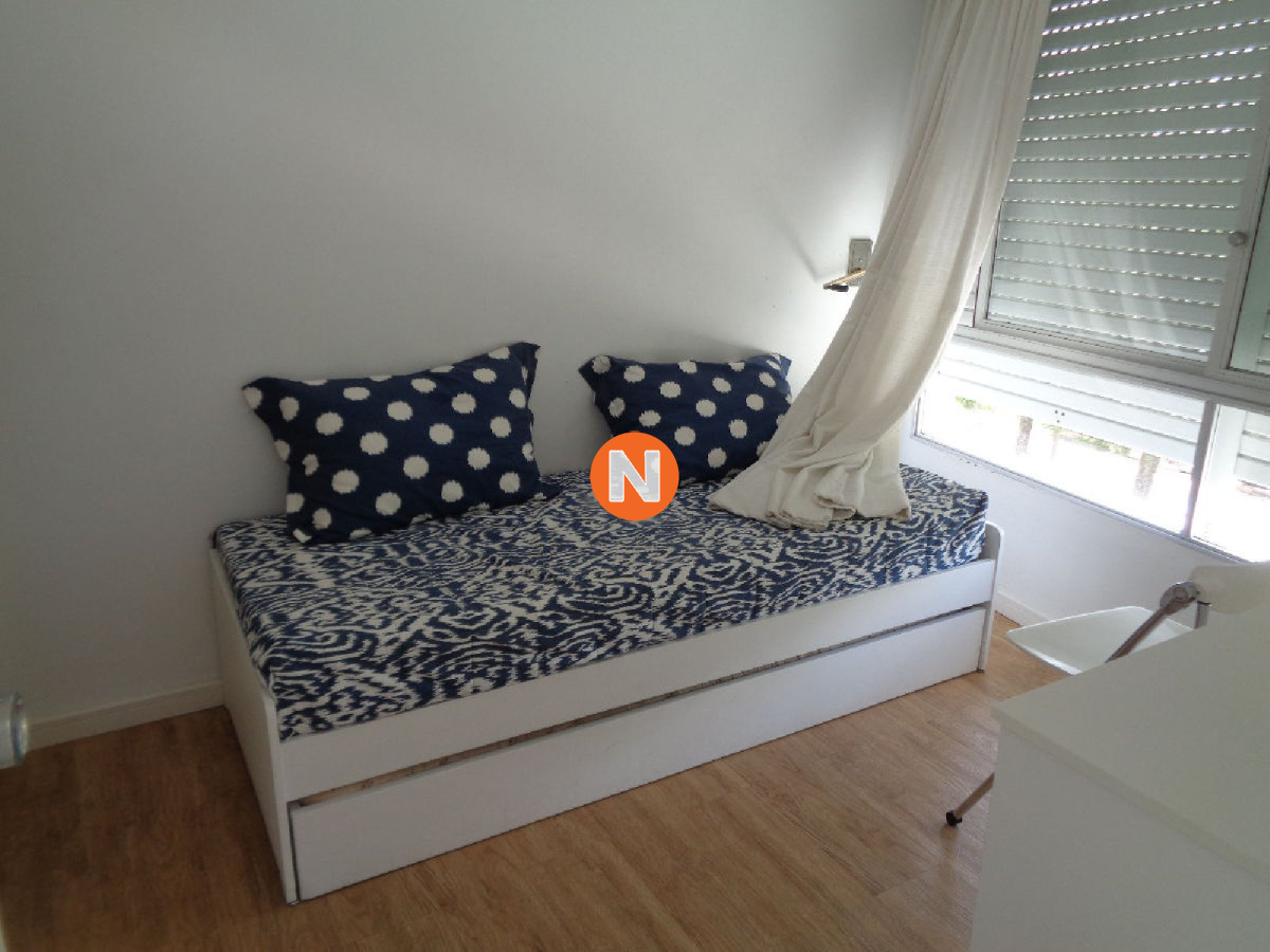 Apartamento Ref.225177 - Excelente ubicacion en Punta del Este, 2 dormitorios, 2 baños