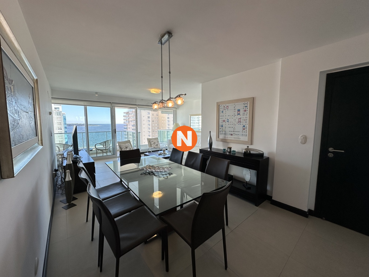 Apartamento Ref.222937 - ESPECTACULAR APARTAMENTO PLAYA MANSA, 3 DORMITORIOS EN SUITE, TODOS LOS SERVICIOS