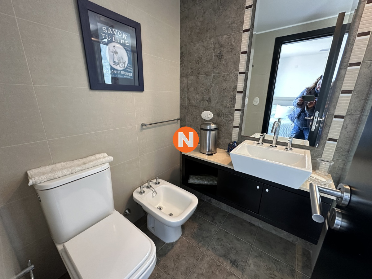 Apartamento Ref.222937 - ESPECTACULAR APARTAMENTO PLAYA MANSA, 3 DORMITORIOS EN SUITE, TODOS LOS SERVICIOS