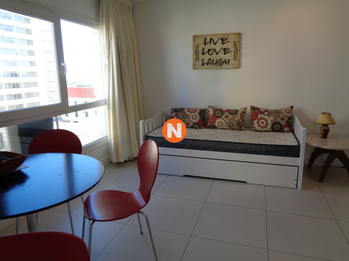 Apartamento Ref.224020 - Apartamento en Venta, Punta del Este