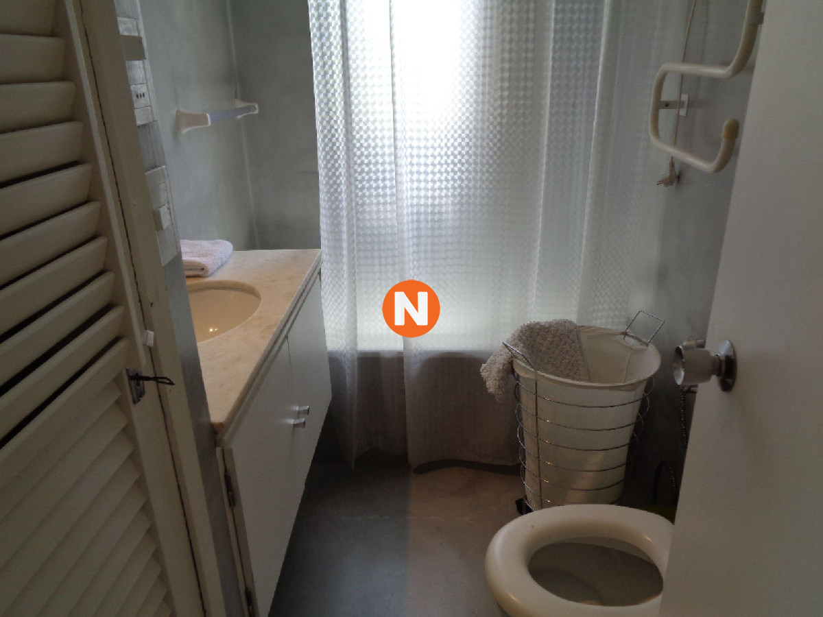 Apartamento Ref.225177 - Excelente ubicacion en Punta del Este, 2 dormitorios, 2 baños