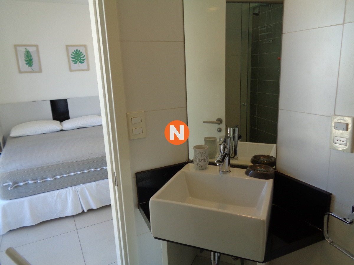 Apartamento Ref.224020 - Apartamento en Venta, Punta del Este