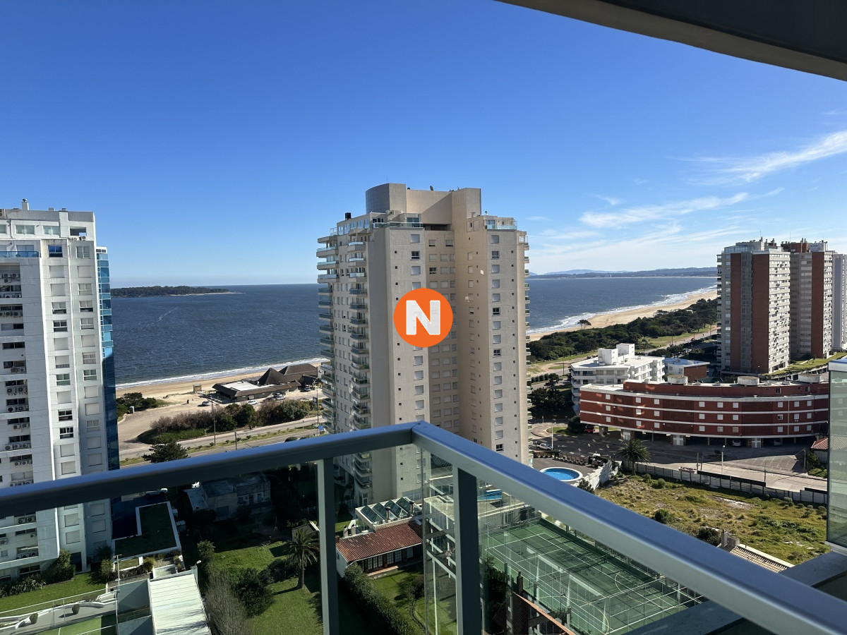 Apartamento Ref.222937 - ESPECTACULAR APARTAMENTO PLAYA MANSA, 3 DORMITORIOS EN SUITE, TODOS LOS SERVICIOS
