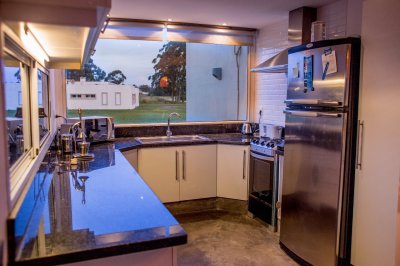 venta de casa de 3 dormitorios en el quijote la barra - nlv219933h