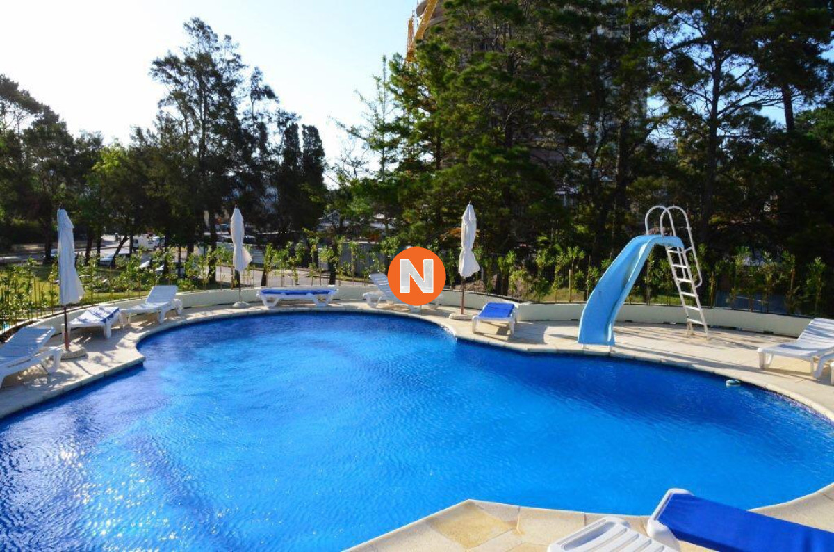 Apartamento Ref.225177 - Excelente ubicacion en Punta del Este, 2 dormitorios, 2 baños