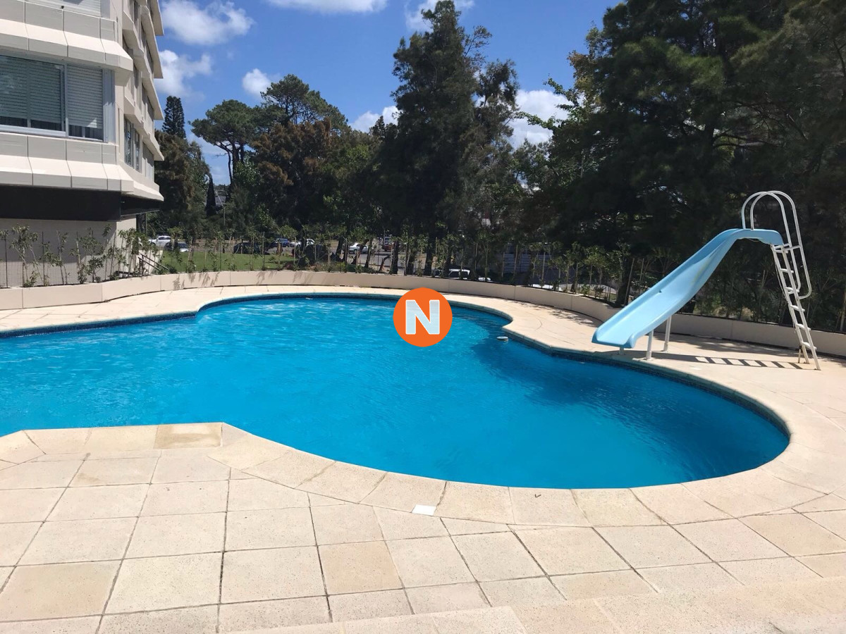 Apartamento Ref.225177 - Excelente ubicacion en Punta del Este, 2 dormitorios, 2 baños