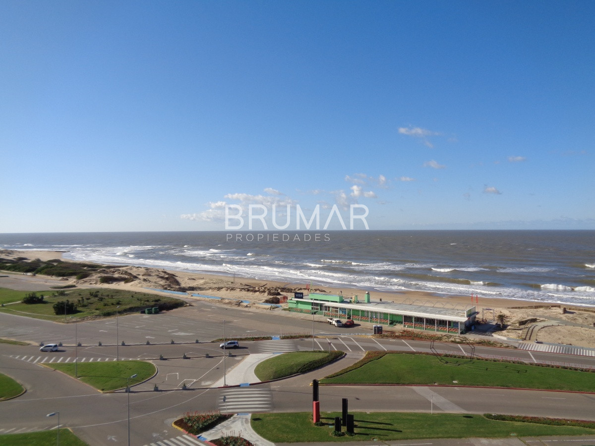 ESPECTACULAR VISTA, MANSA Y BRAVA, PENT HOUSE, PUNTA DEL ESTE, VENTA - SPT4424A