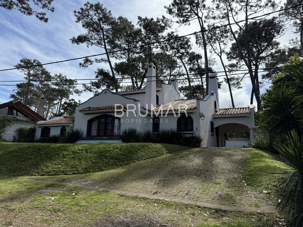 Casa ID.614 - Espectacular casa en venta, estilo colonial, San Rafael, venta, Punta del Este
