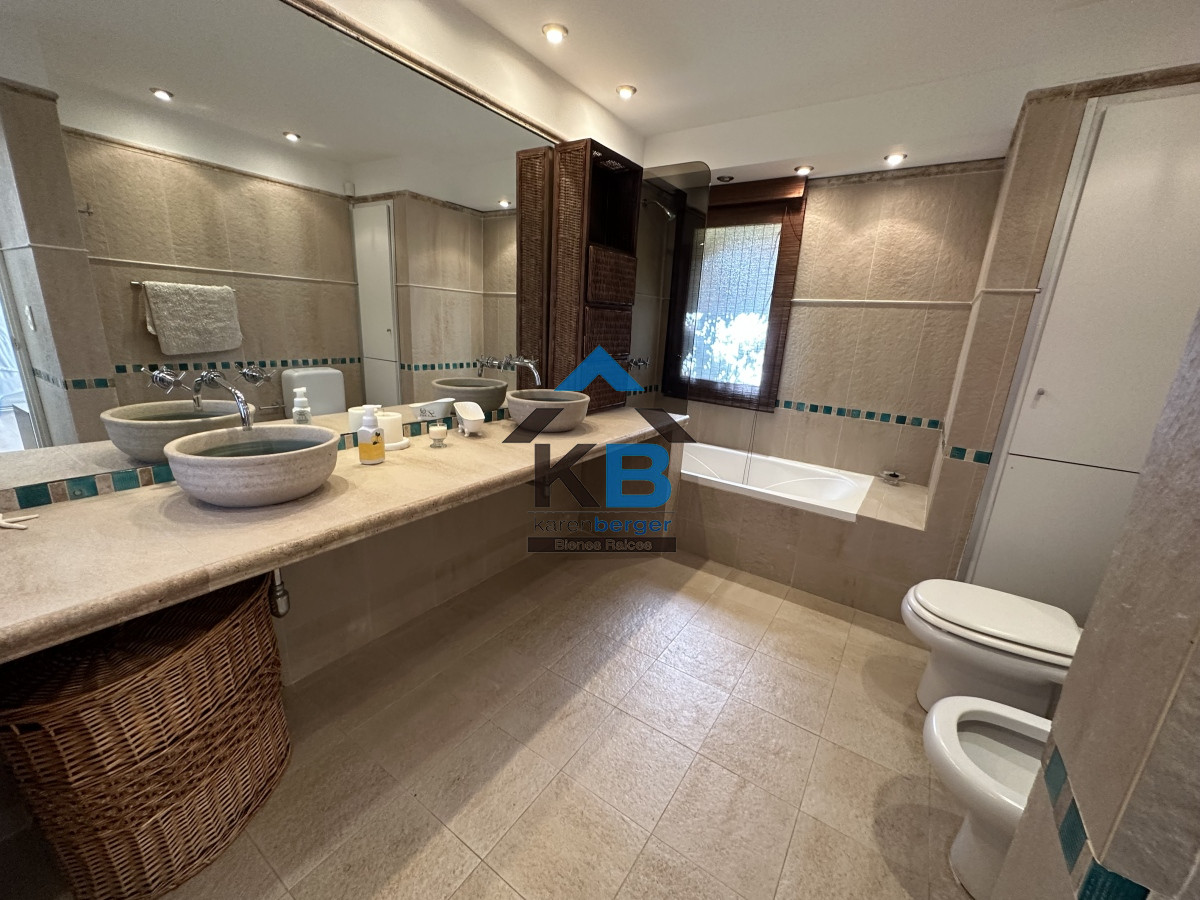 Casa ID.433 - SAN RAFAEL, PUNTA DEL ESTE EN VENTA CASA 4 DORMITORIOS PISCINA