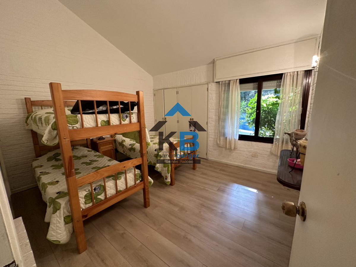 Casa ID.433 - SAN RAFAEL, PUNTA DEL ESTE EN VENTA CASA 4 DORMITORIOS PISCINA