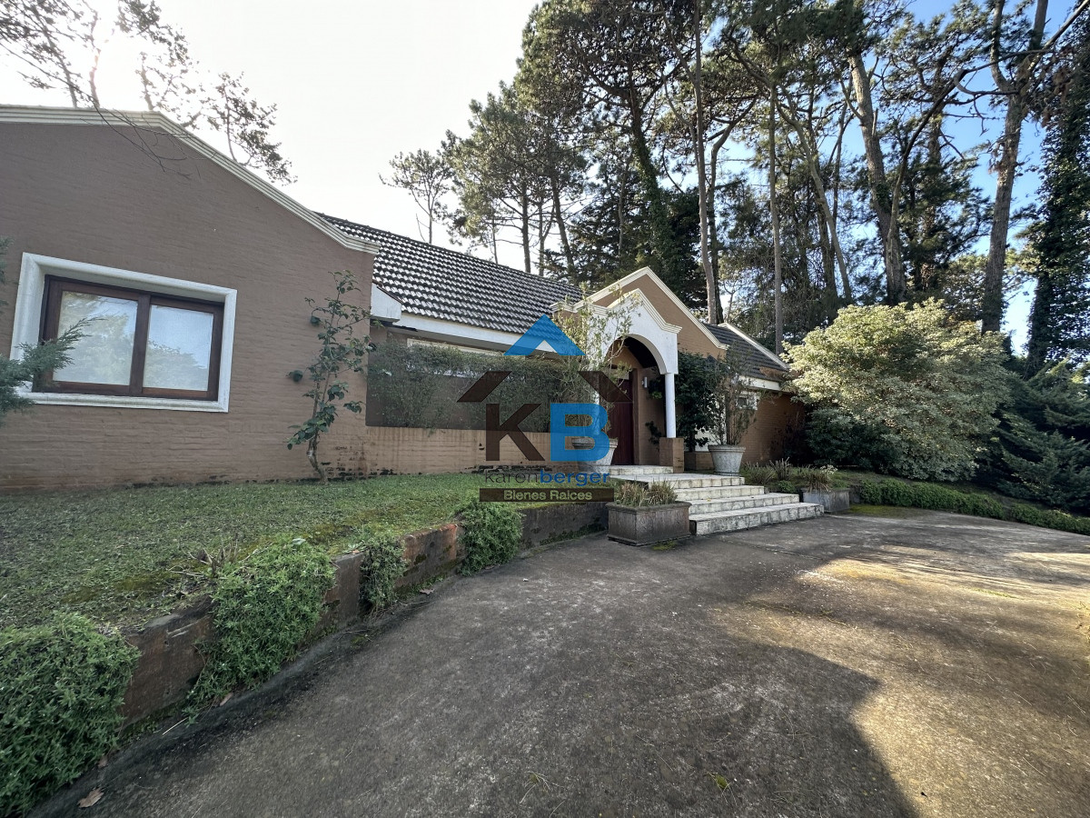 Casa ID.433 - SAN RAFAEL, PUNTA DEL ESTE EN VENTA CASA 4 DORMITORIOS PISCINA