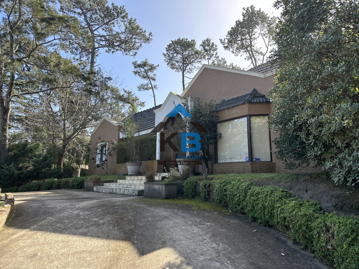 Casa ID.433 - SAN RAFAEL, PUNTA DEL ESTE EN VENTA CASA 4 DORMITORIOS PISCINA