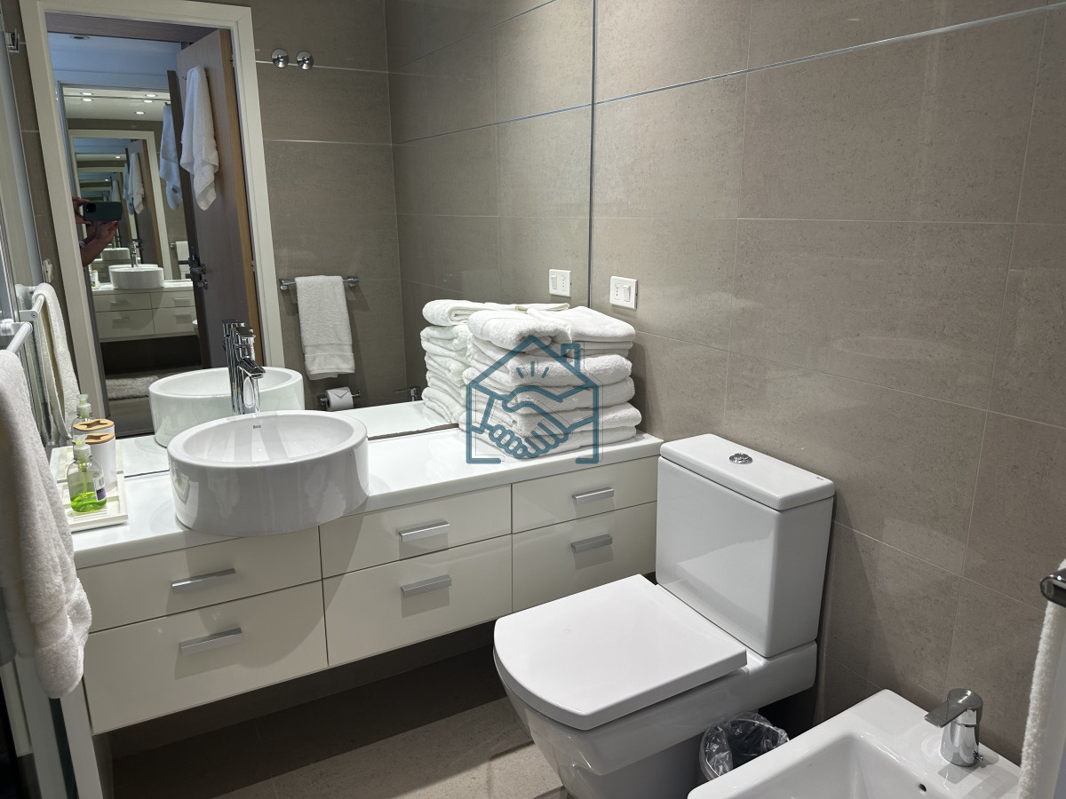 Apartamento ID.1054/ESPECTACULAR-ESTADO-EDIFICIO-EN-ZONA-DE-ENJOY-ALEXANDER- - ESPECTACULAR ESTADO EDIFICIO EN ZONA DE ENJOY ALEXANDER 