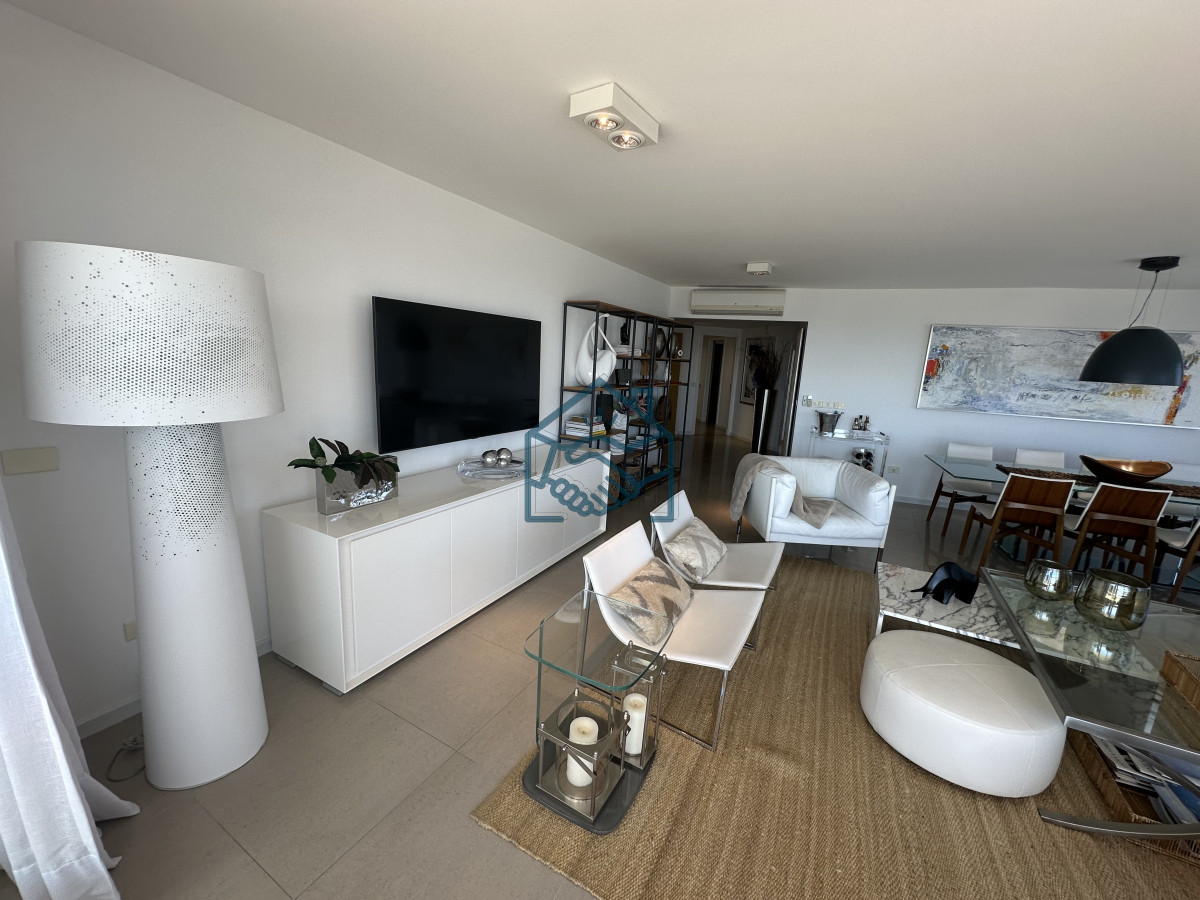 Apartamento ID.1054/ESPECTACULAR-ESTADO-EDIFICIO-EN-ZONA-DE-ENJOY-ALEXANDER- - ESPECTACULAR ESTADO EDIFICIO EN ZONA DE ENJOY ALEXANDER 