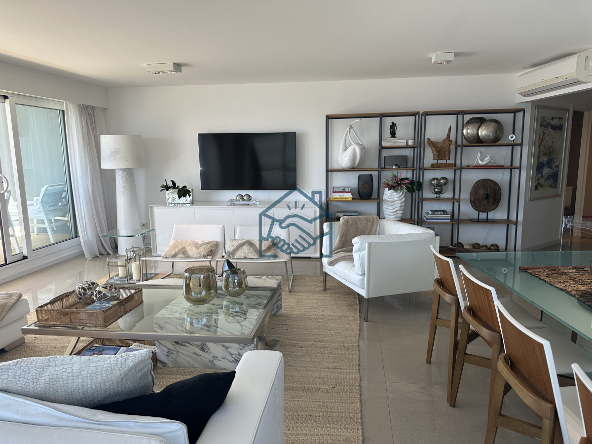 Apartamento ID.1054/ESPECTACULAR-ESTADO-EDIFICIO-EN-ZONA-DE-ENJOY-ALEXANDER- - ESPECTACULAR ESTADO EDIFICIO EN ZONA DE ENJOY ALEXANDER 