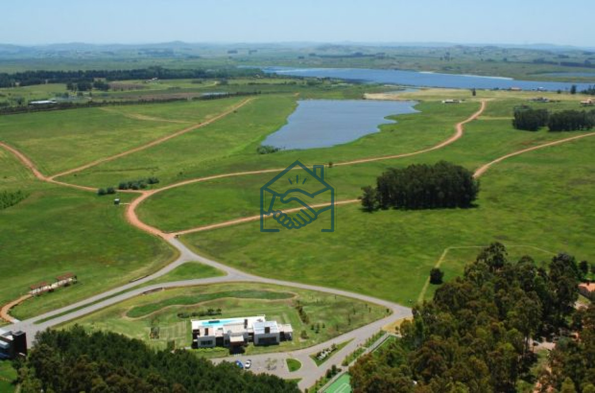 Terreno ID.450/50-metros-de-costa,-acepta-financiacion,-venta,-chacra,-Punta-del-Este,-Uruguay,-LAGUNA-DE-LOS-CISNES - 50 metros de costa, acepta financiacion, venta, chacra, Punta del Este, Uruguay, LAGUNA DE LOS CISNES