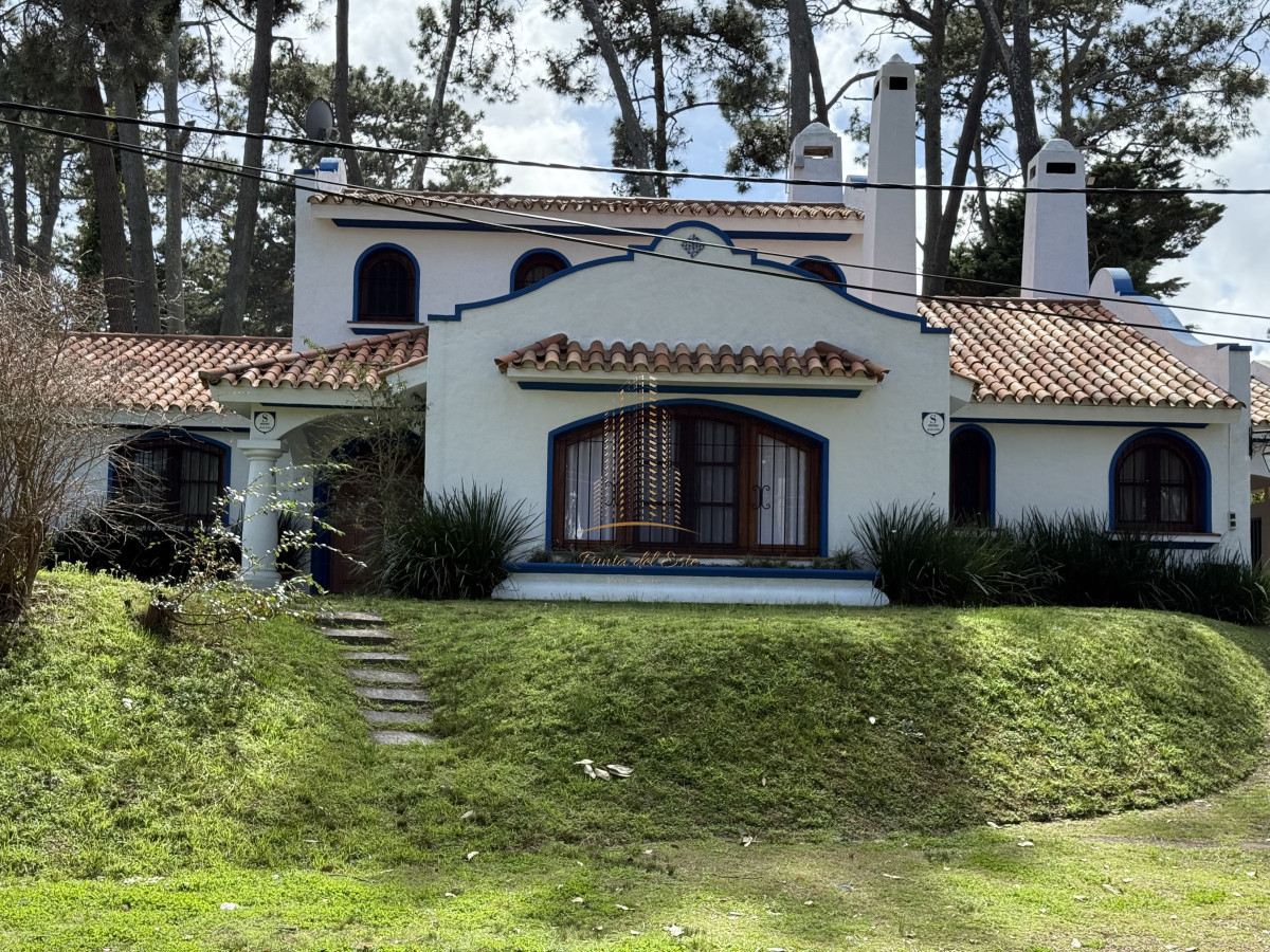 Casa ID.536 - Espectacular casa en venta, estilo colonial, San Rafael, venta, Punta del Este