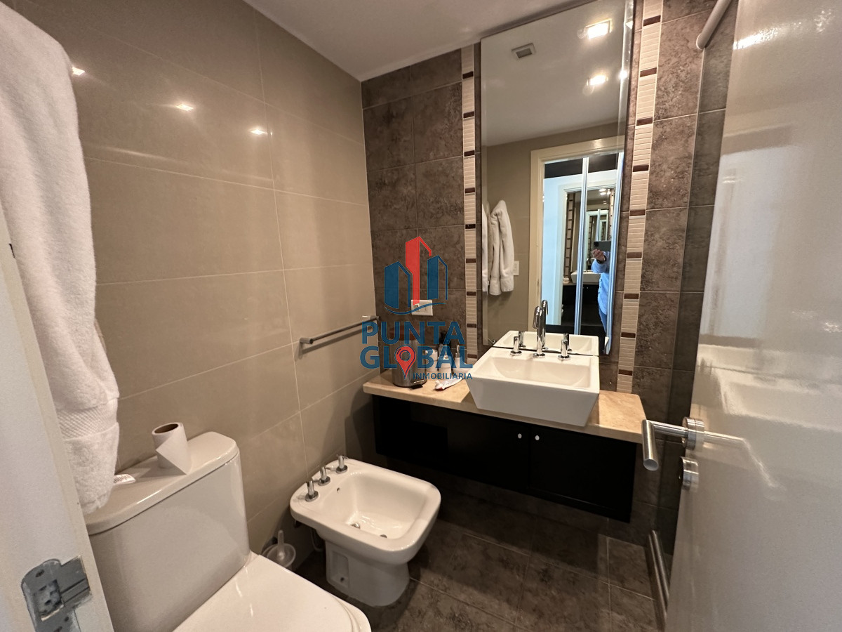 Apartamento ID.217 - PLAYA MANSA 3 DORMITORIOS EN SUITE 
