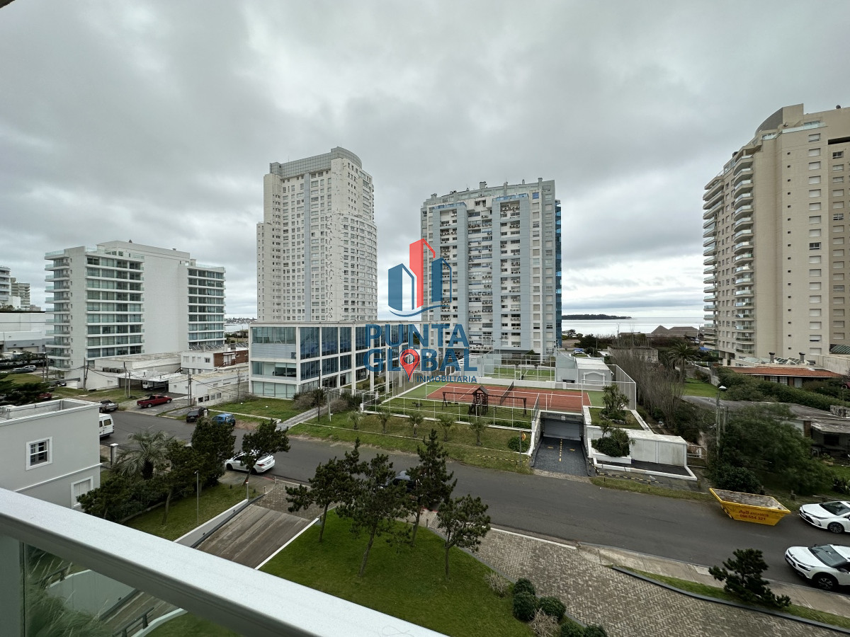 Apartamento ID.217 - PLAYA MANSA 3 DORMITORIOS EN SUITE 