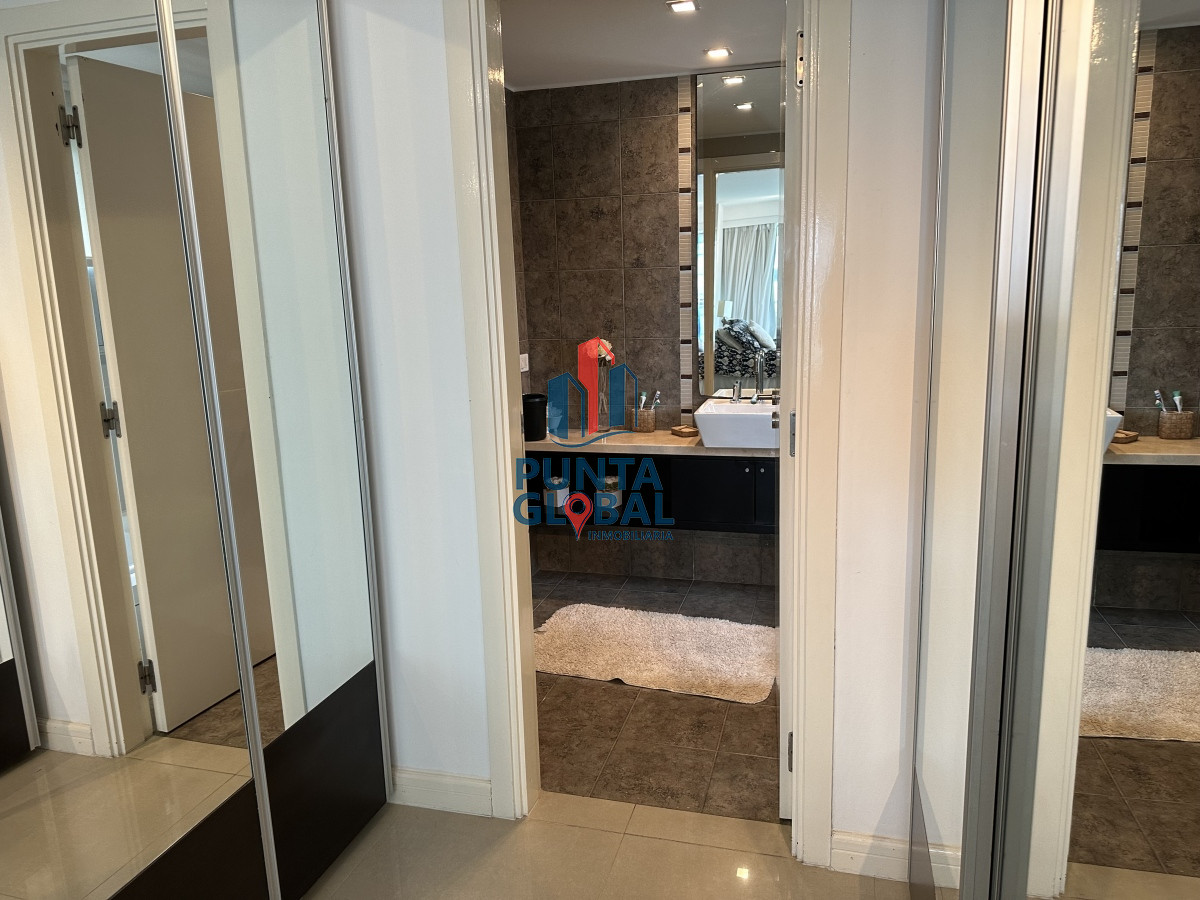 Apartamento ID.217 - PLAYA MANSA 3 DORMITORIOS EN SUITE 