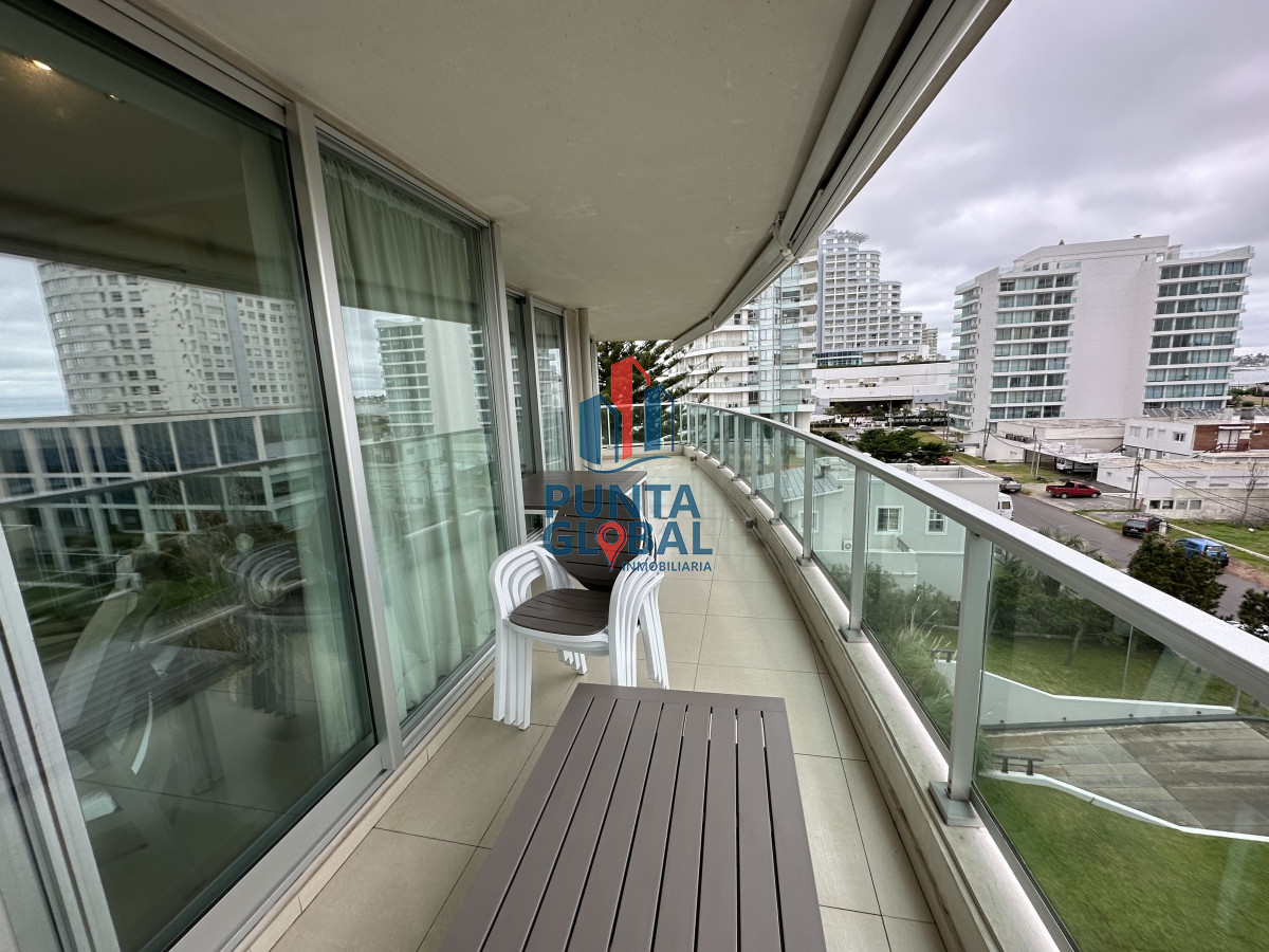 Apartamento ID.217 - PLAYA MANSA 3 DORMITORIOS EN SUITE 
