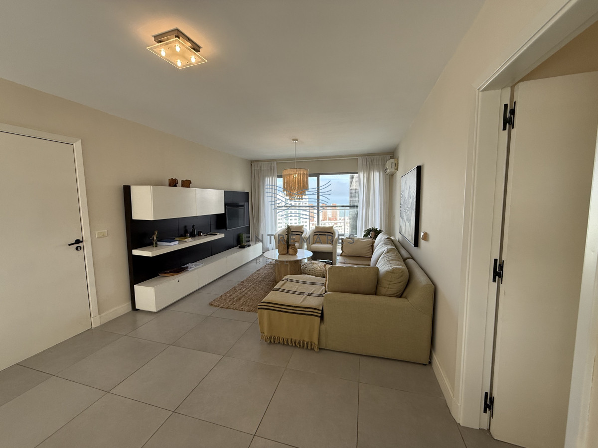 Apartamento ID.263 - ESPECTACULAR PENT HOUSE EN TORRE FRANCIA PUNTA DEL ESTE DE 2 DORMITORIOS