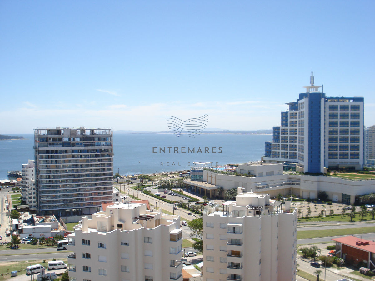 Apartamento ID.263 - ESPECTACULAR PENT HOUSE EN TORRE FRANCIA PUNTA DEL ESTE DE 2 DORMITORIOS