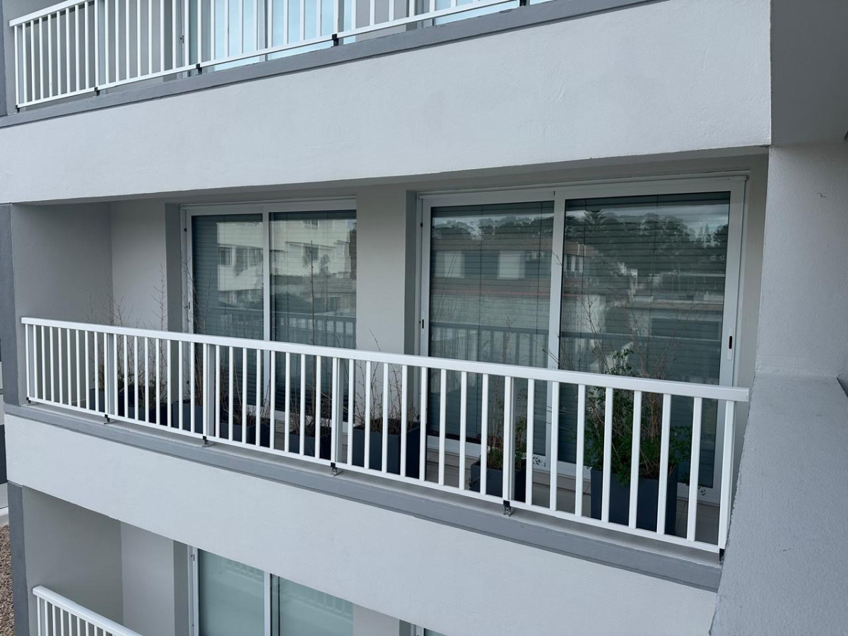 Apartamento ID.21097669 - EXCELENTE APARTAMENTO A LA VENTA CON TODA LA VISTA AL MAR PLAYA MANSA 3 DORMITORIOS