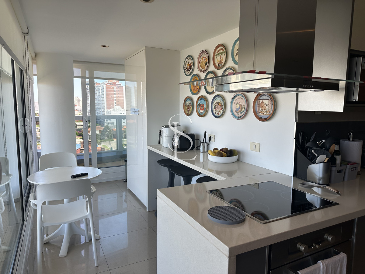 Apartamento ID.216 - VENTA EN PUNTA DEL ESTE 3 DORMITORIOS EN PLAYA MANSA