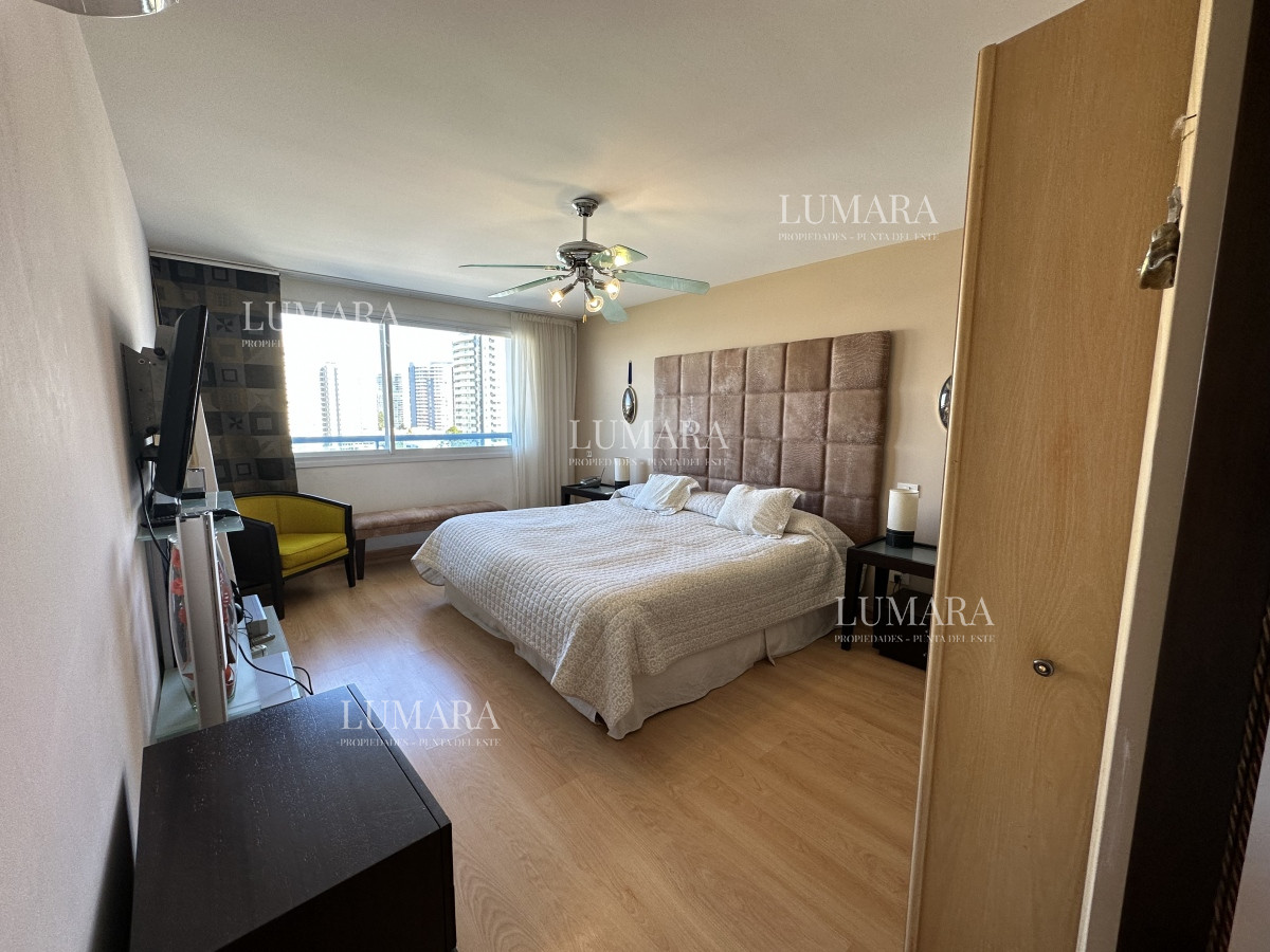Apartamento ID.3155 - SUPER APARTAMENTO EN LA BRAVA, 3 DORMITORIOS Y DEP. PARRILLERO PROPIO EN VENTA PUNTA DEL ESTE