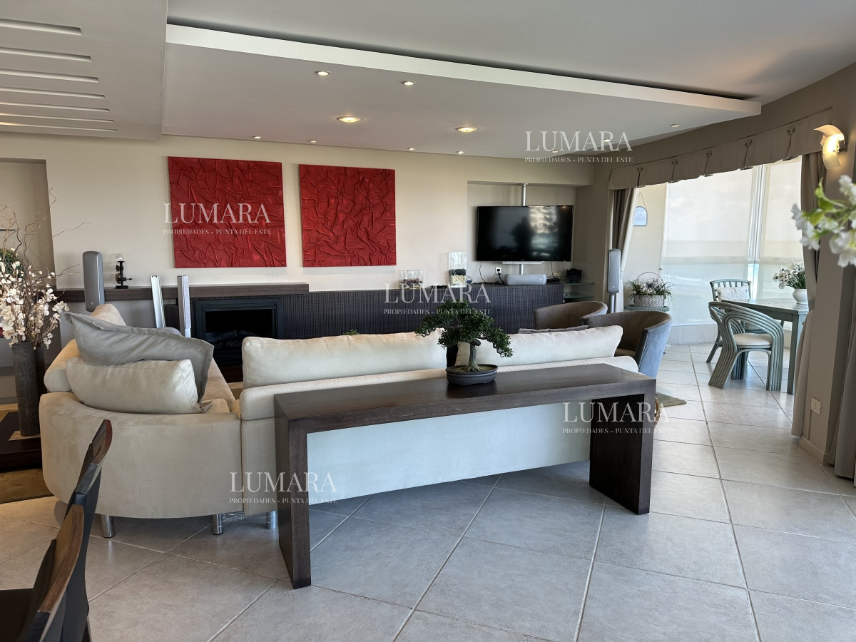 Apartamento ID.3155 - SUPER APARTAMENTO EN LA BRAVA, 3 DORMITORIOS Y DEP. PARRILLERO PROPIO EN VENTA PUNTA DEL ESTE