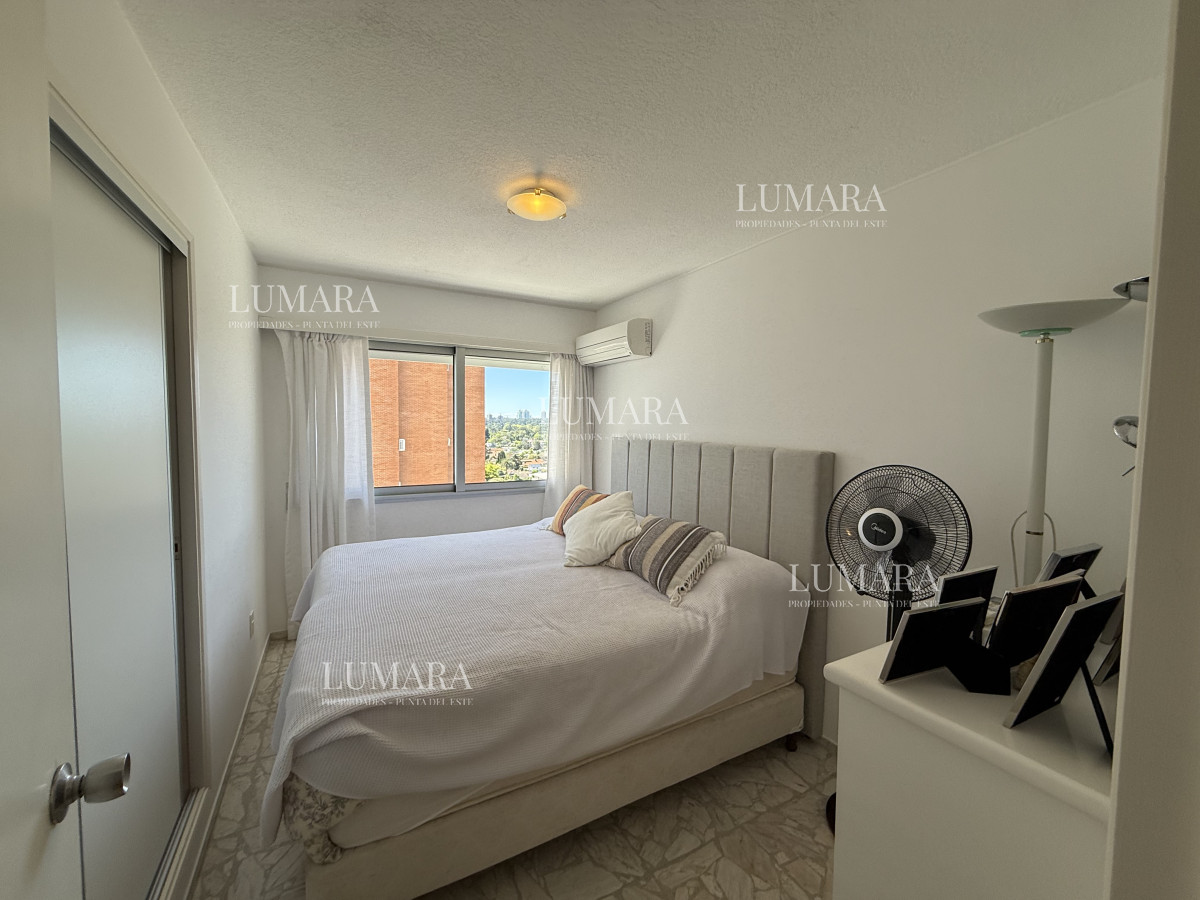 Apartamento ID.3253 - RECIEN INGRESADO, 3 DORMITORIOS Y DEP. VENTA PRIMERA LINEA PLAYA MANSA