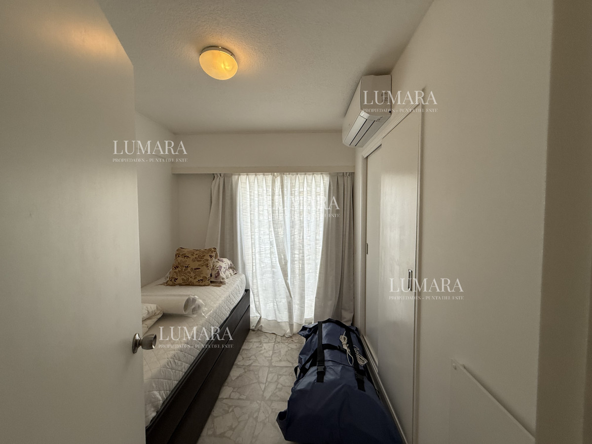 Apartamento ID.3253 - RECIEN INGRESADO, 3 DORMITORIOS Y DEP. VENTA PRIMERA LINEA PLAYA MANSA