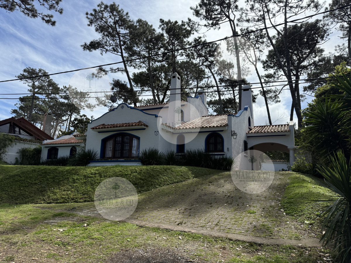 Casa ID.485 - Espectacular casa en venta, estilo colonial, San Rafael, venta, Punta del Este