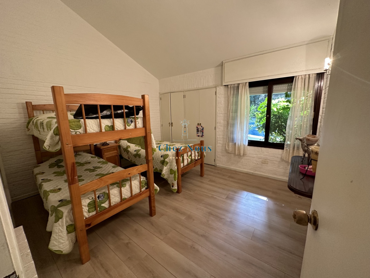 Casa ID.740 - SAN RAFAEL, PUNTA DEL ESTE EN VENTA CASA 4 DORMITORIOS PISCINA