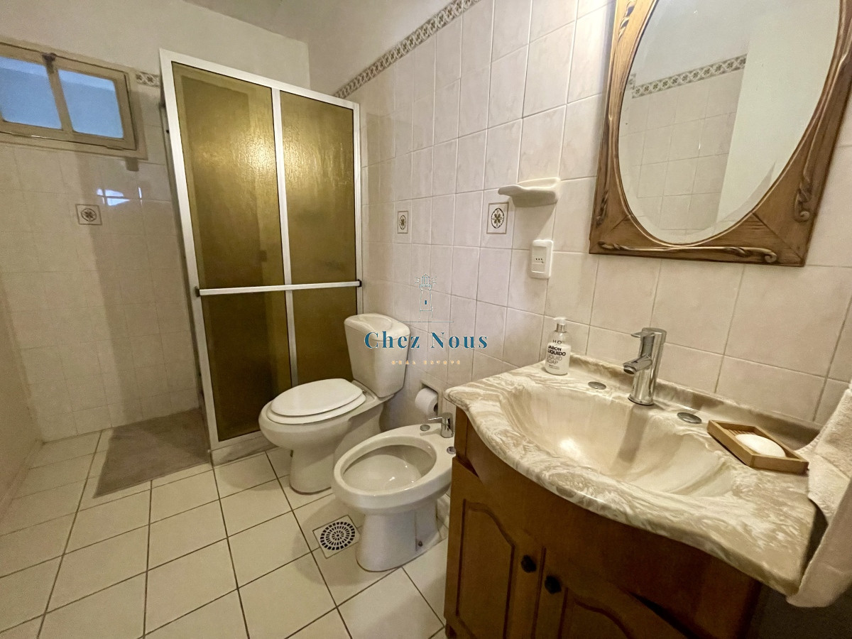 Casa ID.1547 - Magnifica casa en Punta Ballena,6 dormitorios, sólida construcción
